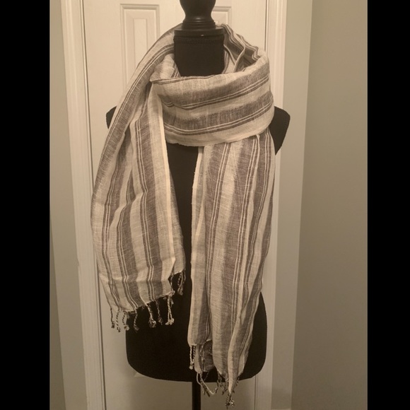 Accessories - Striped scarf
